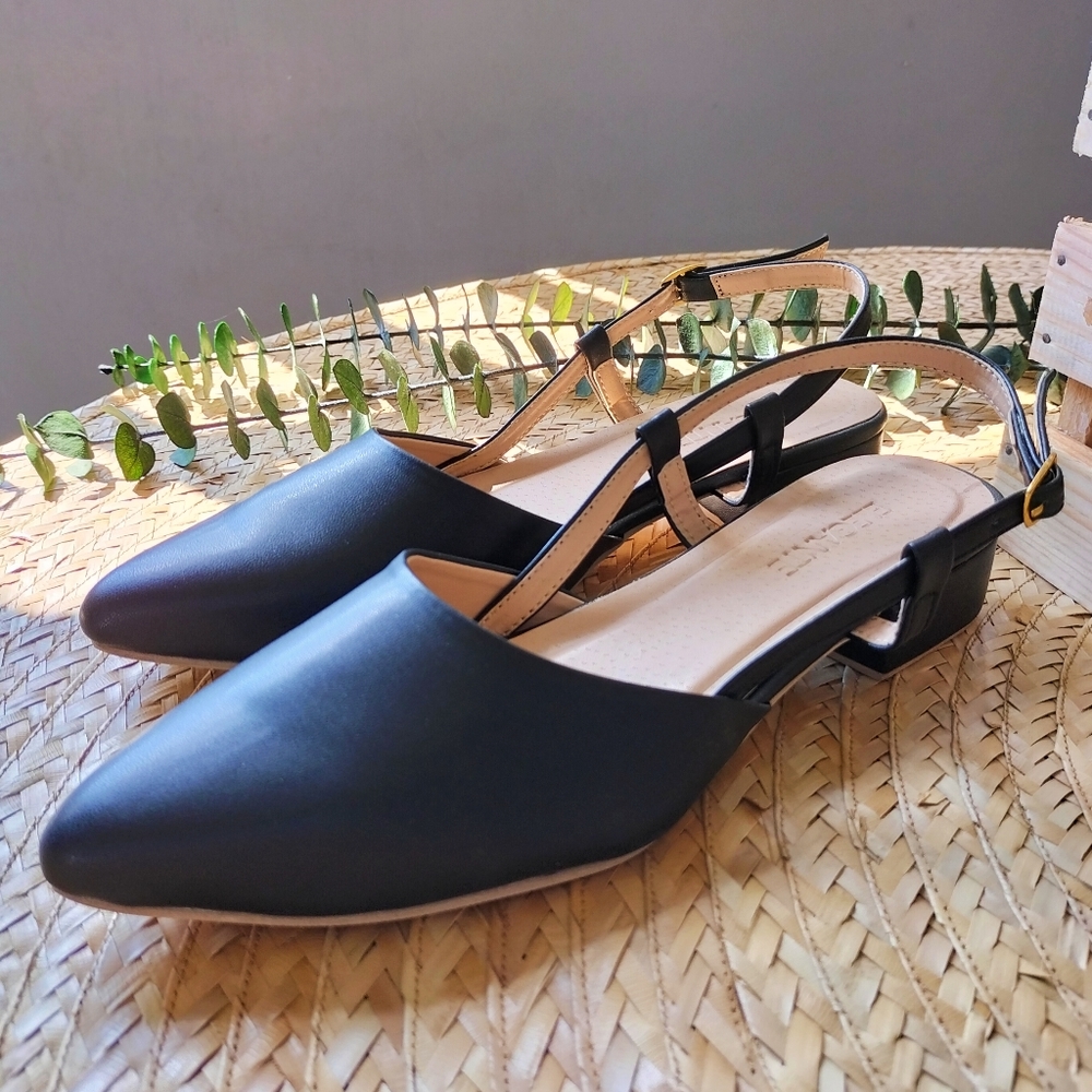 Sling back low heels